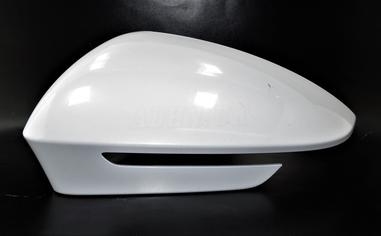 11B857538A VW ID.4 ID.5 OEMLHD Left Side Wing Mirror Cover Glacier White S9R Main Image 11B857538A VW ID.4 ID.5 OEMLHD Left Side Wing Mirror Cover Glacier White S9R - Image 1