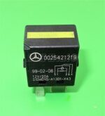256-Mercedes-Benz A C E M R S G CL Class 5-Pin Black Relay 0025421219 A1301-X43 - Image 3