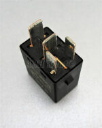 143-Volvo (1990-2015) Multi-Use 4-Pin Black Relay MB 953382 11 Siemens-A1001-X7 - Image 5