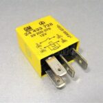 27-Vauxhall GM 24433728 Flasher Turn Signal Light Yellow Relay 29200076