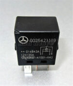 257-Mercedes-Benz E M R S Class 4-Pin Multi-Use Black Relay 0025421119 A1001-X42 - Image 5