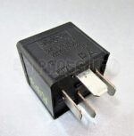 Land Rover Jaguar Multi-Use 4-Pin Black Relay 12V 40A FoMoCo 5M5T-14B192-CA - Image 2