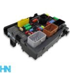 Peugeot Citroen BSM-R04-01 Fuse & Relay Box HW: 779 SW: 1E 9807028780 Delphi
