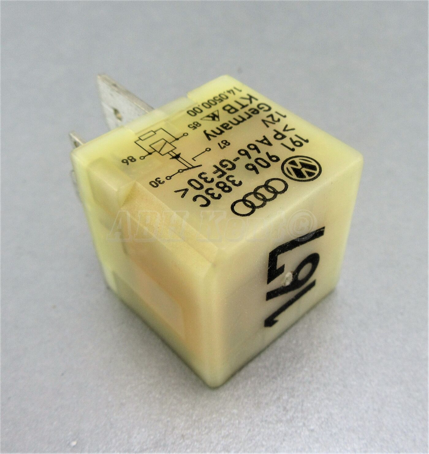 114-Audi VW Ford 4-Pin Cream (No:167) Fuel Pump Relay 191906383C KTB 14050000 Main Image 114-Audi VW Ford 4-Pin Cream (No:167) Fuel Pump Relay 191906383C KTB 14050000 - Image 1