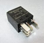 Volvo S80 S60 V70 S40 SX90 C30 XC70 Multi-Use Black Relay 9441161 Siemens - Image 2