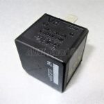 47-Ford (05-16) Multi-Use 4-Pin Black Relay FoMoCo 5M5T14B192CA / 1425752