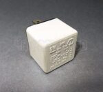 Vauxhall Astra Zafira Vectra 4 PIN White Headlamp Washer Relay GM 24438885