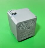 Mercedes-Benz 02-18 4-Pin Grey Relay 4RA007793-10 A0025428719 Hella A0025428819 - Image 2