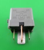 Mercedes-Benz 02-18 4-Pin Grey Relay 4RA007793-10 A0025428719 Hella A0025428819 - Image 5