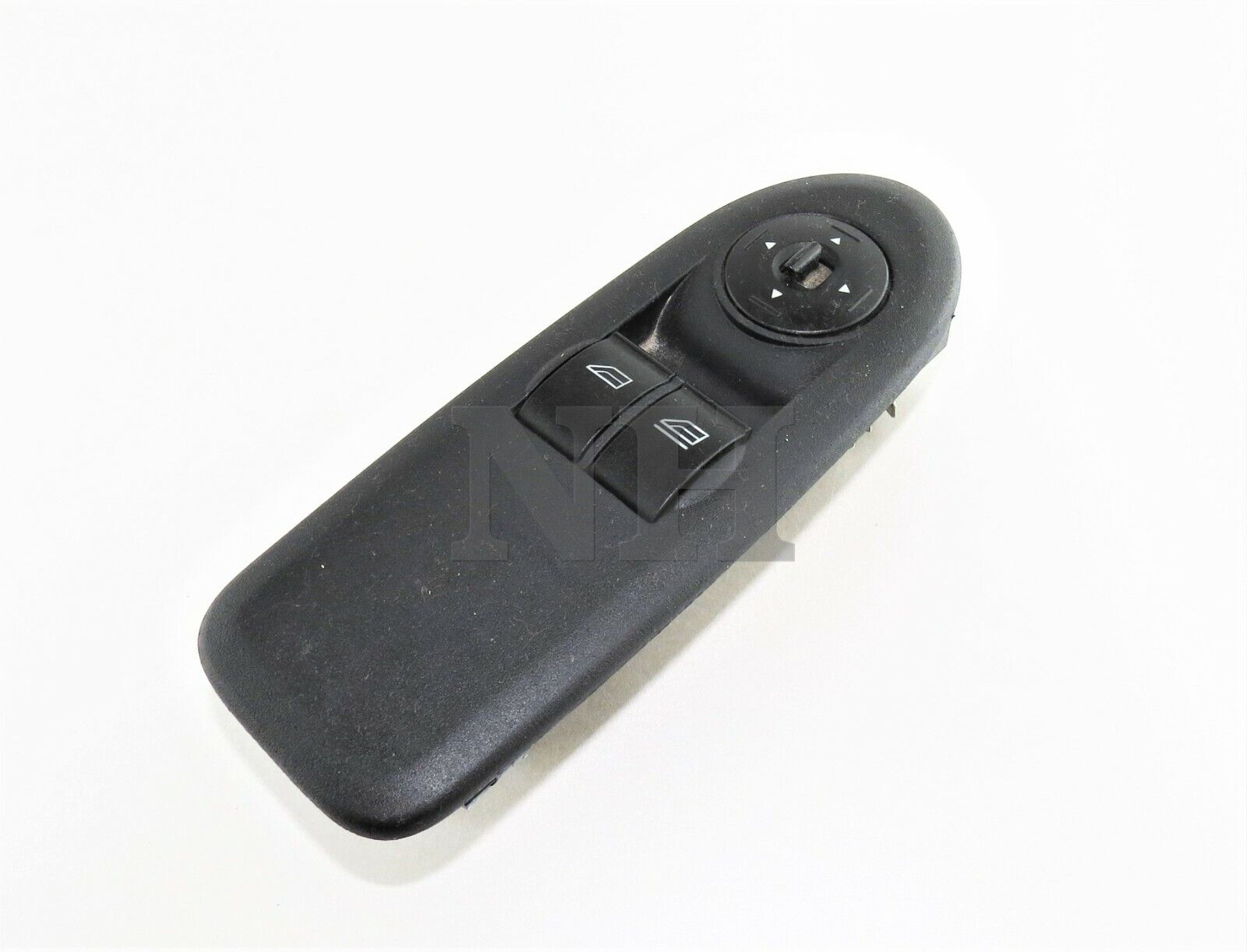 7M5T14529CA Ford Focus Genuine Driver Side Electric Window Switch Button Main Image 7M5T14529CA Ford Focus Genuine Driver Side Electric Window Switch Button - Image 1