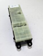 25401JD00A Nissan Qashqai J10 Genuine Driver Side Electric Window Lifter Switch - Image 5