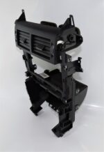 FK7204634AB Discovery Sport L550 Dashboard Centre Console Air Ventilation Bezel - Image 3