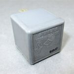 669-Renault /01-14 Multi-Use 5-Pin Grey Relay 7700421178 Siemens V23134-M52-X330