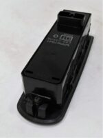 MR587941 Mitsubishi Colt CZ2 Genuine Driver Side Electric Window Switch Lifter - Image 2