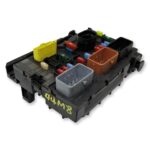 Peugeot 207 & 307 BSM-L11-00 HW: 01H SW: 6E Fuse & Relay Box 9664055780 Delphi