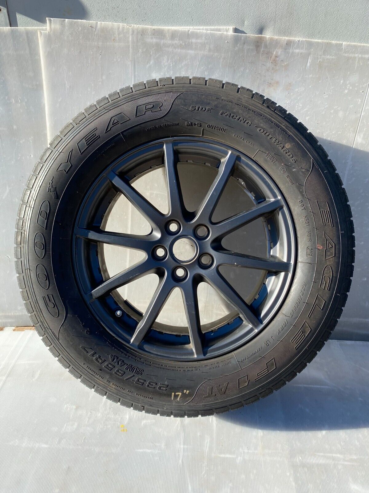 LR Range Rover Evoque L538 Alloy Wheel Goodyear Tyre 235/65 17" Inch K8D2-1007AA Main Image LR Range Rover Evoque L538 Alloy Wheel Goodyear Tyre 235/65 17" Inch K8D2-1007AA - Image 1