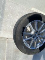 Range Rover Sport L494 Genuine Alloy Wheel & Pirelli Tyre 235/65 R19 Inch 7.8mm - Image 2