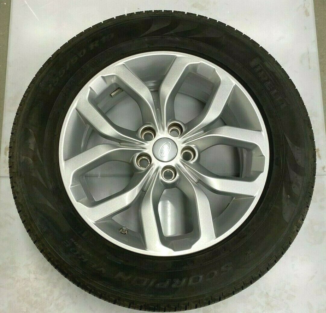LR Discovery 5 1x 255/60 R19 Genuine Style 5021 5 Split-spoke Alloy Wheel Silver Main Image LR Discovery 5 1x 255/60 R19 Genuine Style 5021 5 Split-spoke Alloy Wheel Silver - Image 1