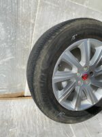 Jaguar E-Pace X540 Genuine Alloy Wheel & Michelin Latitude Tyre 235/60 18" Inch - Image 2