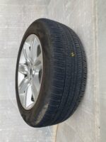 Range Rover Evoque Genuine Alloy Wheel & Pirelli Tyre 235/55 R19 Inch GJ321007BA - Image 4