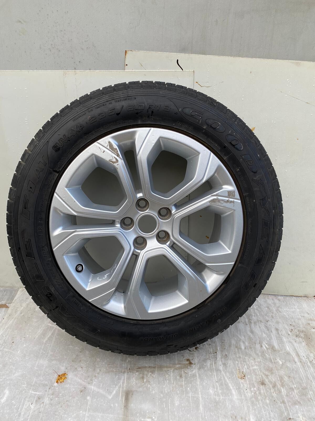 Range Rover Evoque Genuine Alloy Wheel & Goodyear Eagle F1 Tyre 235/60 18 Inch Main Image Range Rover Evoque Genuine Alloy Wheel & Goodyear Eagle F1 Tyre 235/60 18 Inch - Image 1