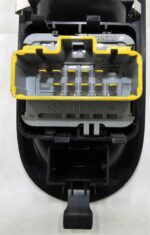 8200356513 Renault Clio MK3 Genuine Right Side Electric Window Lifter Switch - Image 9
