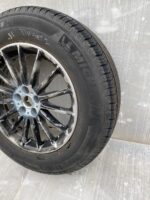 Jaguar I F Pace Genuine Alloy Wheel & Michelin Tyre 235/65 18 Inch HK831007AA - Image 3