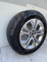 Range Rover Evoque Genuine Alloy Wheel & Pirelli Scorpion Tyre 235/60 18" Inch - Image 2