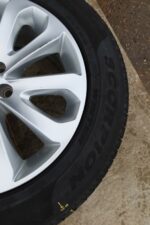 W14 Land Range Rover 1x 255/60 R20 Inch Alloy Wheel Pirelli Scorpion Winter Tyre - Image 2