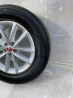 Jaguar F-Pace Genuine Alloy Wheel & Continental Tyre 255/60 18" Inch HK831007CA/ - Image 3