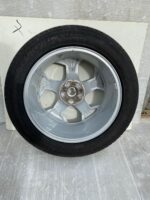 Range Rover Sport L494 Genuine Alloy Wheel & Pirelli Tyre 255/55 R20 Inch 4.6mm* - Image 5