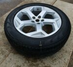 W23 Range Rover Vogue 1x 255/55 R20 Inch Alloy Wheel Pirelli Scorpion Verde A/S