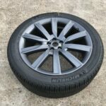 LR Range Rover Velar 1x 265/45 R21 Inch Alloy Wheel Michelin Latitude Tour HP