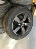 W46 Land Rover Defender 1x 255/60 R20 Inch Alloy Wheel Pirelli Scorpion Zero A/S - Image 2