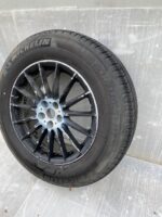 Jaguar I F Pace Genuine Alloy Wheel & Michelin Tyre 235/65 18" Inch HK831007AA - Image 3