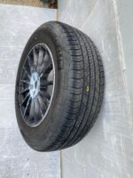 Jaguar I F Pace Genuine Alloy Wheel & Michelin Tyre 235/65 18" Inch HK831007AA - Image 4