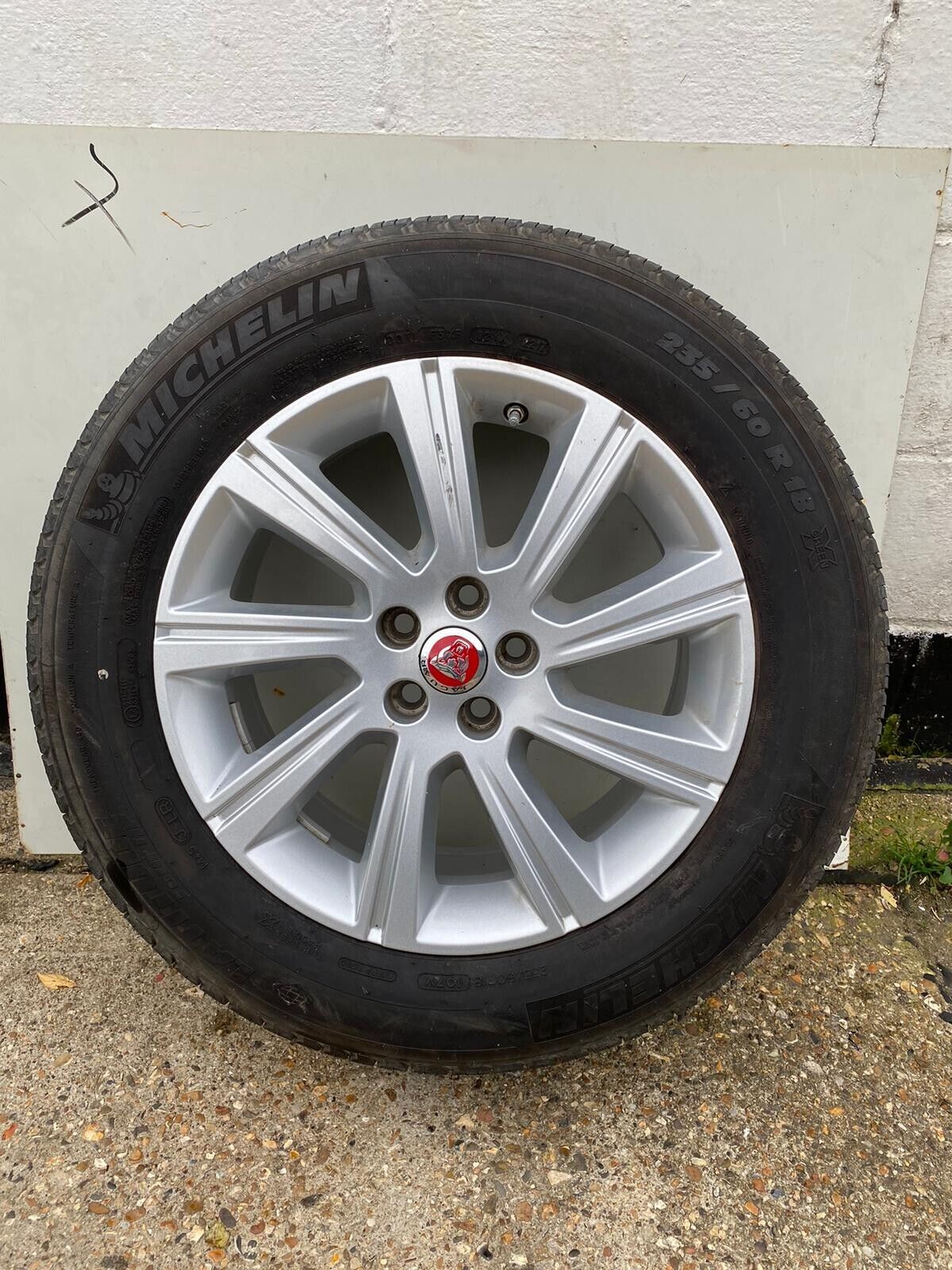 Jaguar E Pace X540 Genuine Alloy Wheel & Michelin Latitude Tyre 235/60 18 Inch * Main Image Jaguar E Pace X540 Genuine Alloy Wheel & Michelin Latitude Tyre 235/60 18 Inch * - Image 1