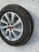 Jaguar E-Pace X540 Genuine Alloy Wheel & Michelin Latitude Tyre 235/60 18" Inch/ - Image 3