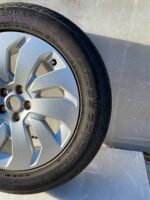 Land Rover Discovery 5 Alloy Wheel & Continental Tyre 235/60 20 Inch HY321007PA - Image 3