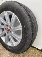 Jaguar E Pace X540 Genuine Alloy Wheel & Michelin Latitdue Tyre 235/60 18 Inch - Image 3