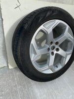 Range Rover Sport L494 Genuine Alloy Wheel & Pirelli Tyre 255/55 R20 Inch 5.mm* - Image 2