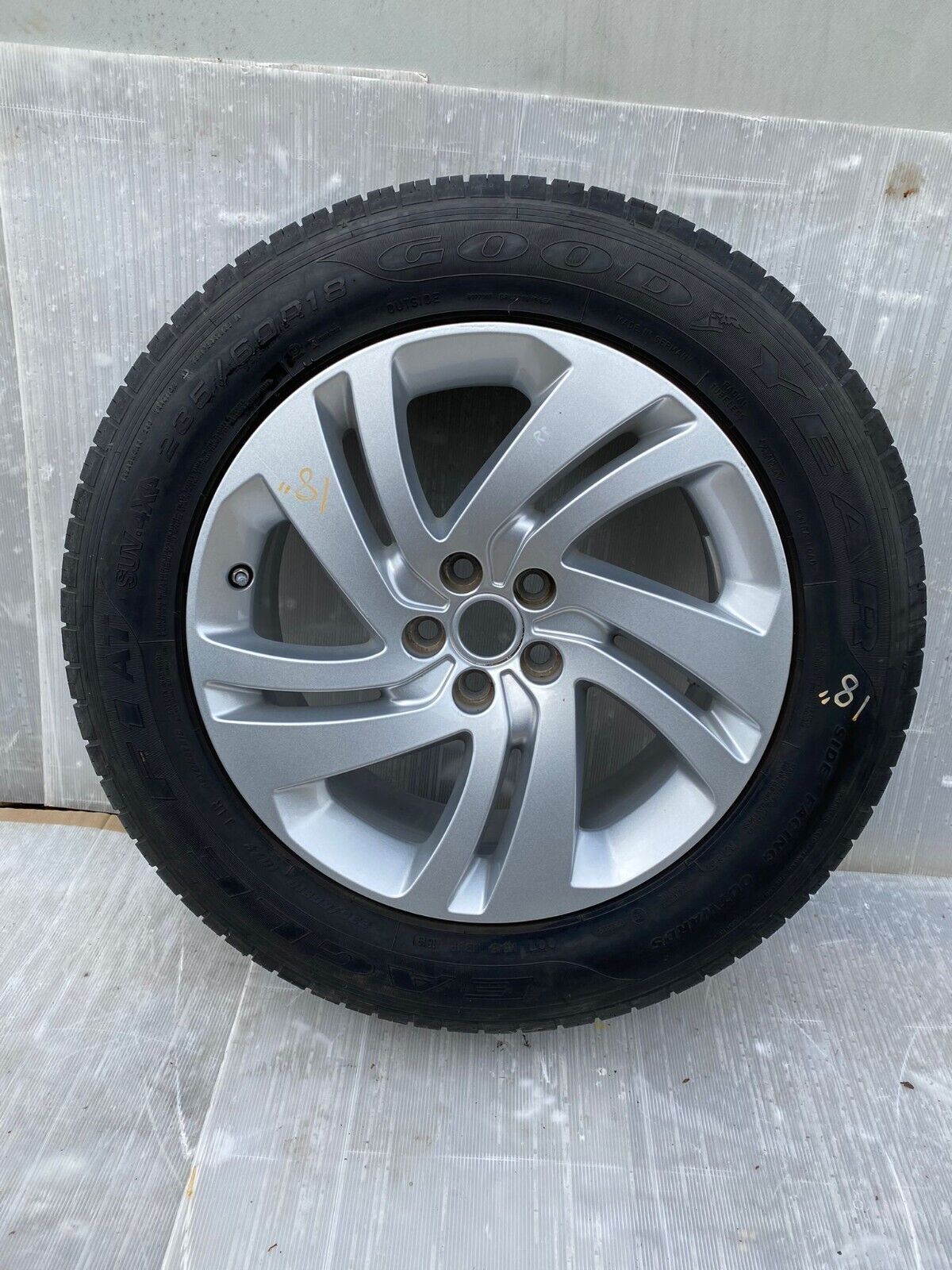 Rover Evoque L551 Genuine Alloy Wheel & Goodyear Tyre 235/60 18 Inch K8D21007CA* Main Image Rover Evoque L551 Genuine Alloy Wheel & Goodyear Tyre 235/60 18 Inch K8D21007CA* - Image 1