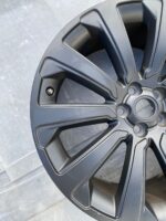 J8A21007EB Range Rover Velar 20 Inch Genuine Alloy Wheel Dark Grey TPMS Sensor* - Image 6