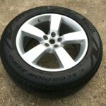 W31 Land Rover Defender 1x 255/60 R20 Inch Alloy Wheel Pirelli Scorpion Zero A/S