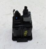 20874710 Vauxhall Mokka Genuine GM USB + AUX Audio Input Socket Port - Image 5
