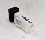 Genuine Nissan Qashqai J10 (2007 - 2014) Hazard Light Switch Button Valeo Black - Image 2