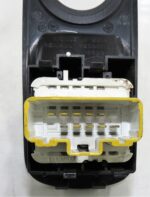 9116523 Renault Nissan Genuine Driver Side Electric Window Switch Lifter White* - Image 9