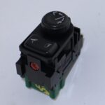 68485JD0000 Nissan Qashqai J10 I Driver Side Mirror Folding + Adjustment Switch - Image 2