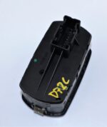 13430017 Vauxhall Corsa E Genuine GM  Right Side Electric Window Lifter Switch - Image 3