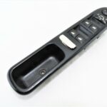 96498420XT Peugeot 307 Genuine Right Side Electric Window Switch